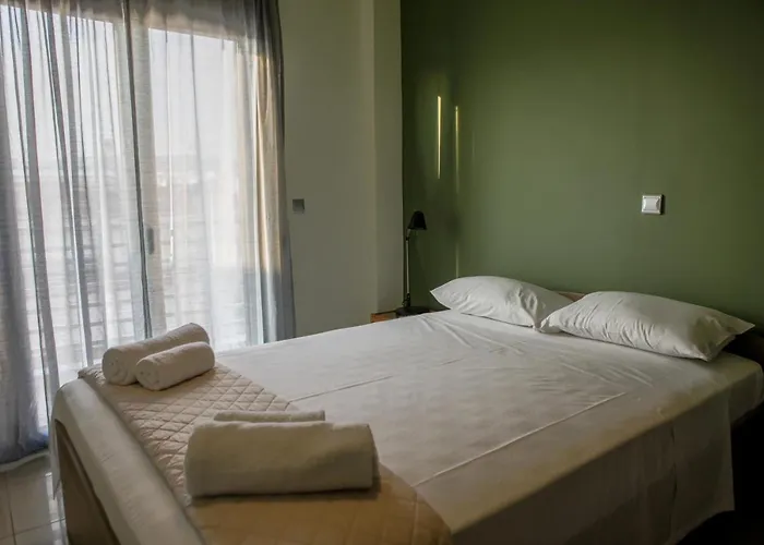 Lak Peristeri Homes