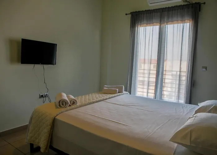 Lak Peristeri Homes