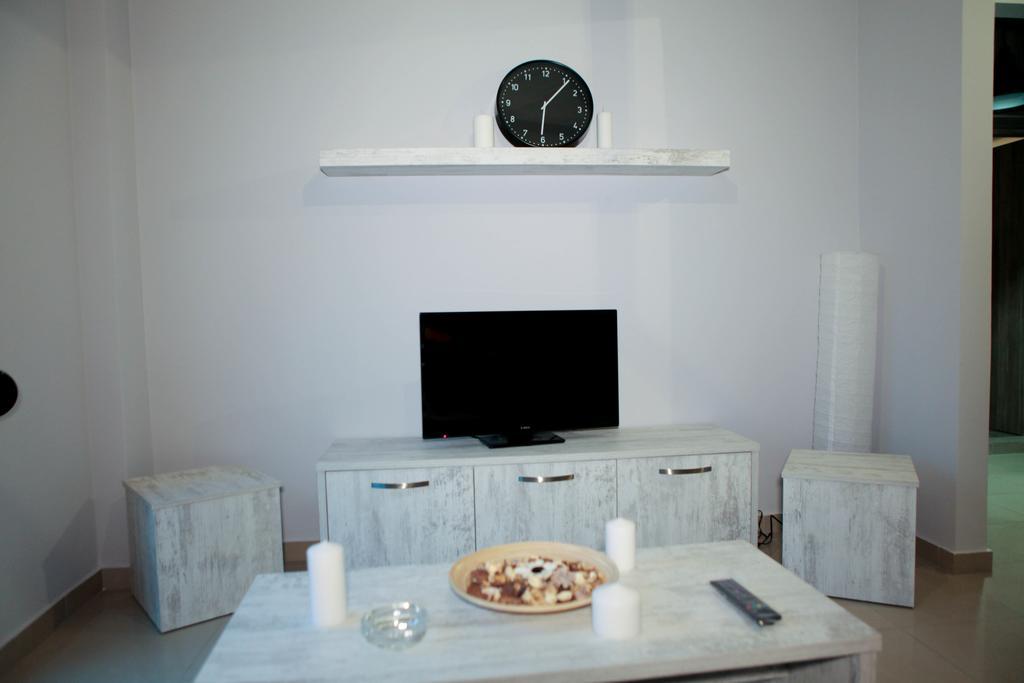 Lak Peristeri Homes *
