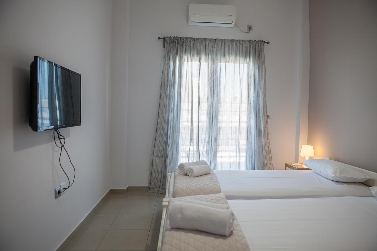 Lak Peristeri Homes